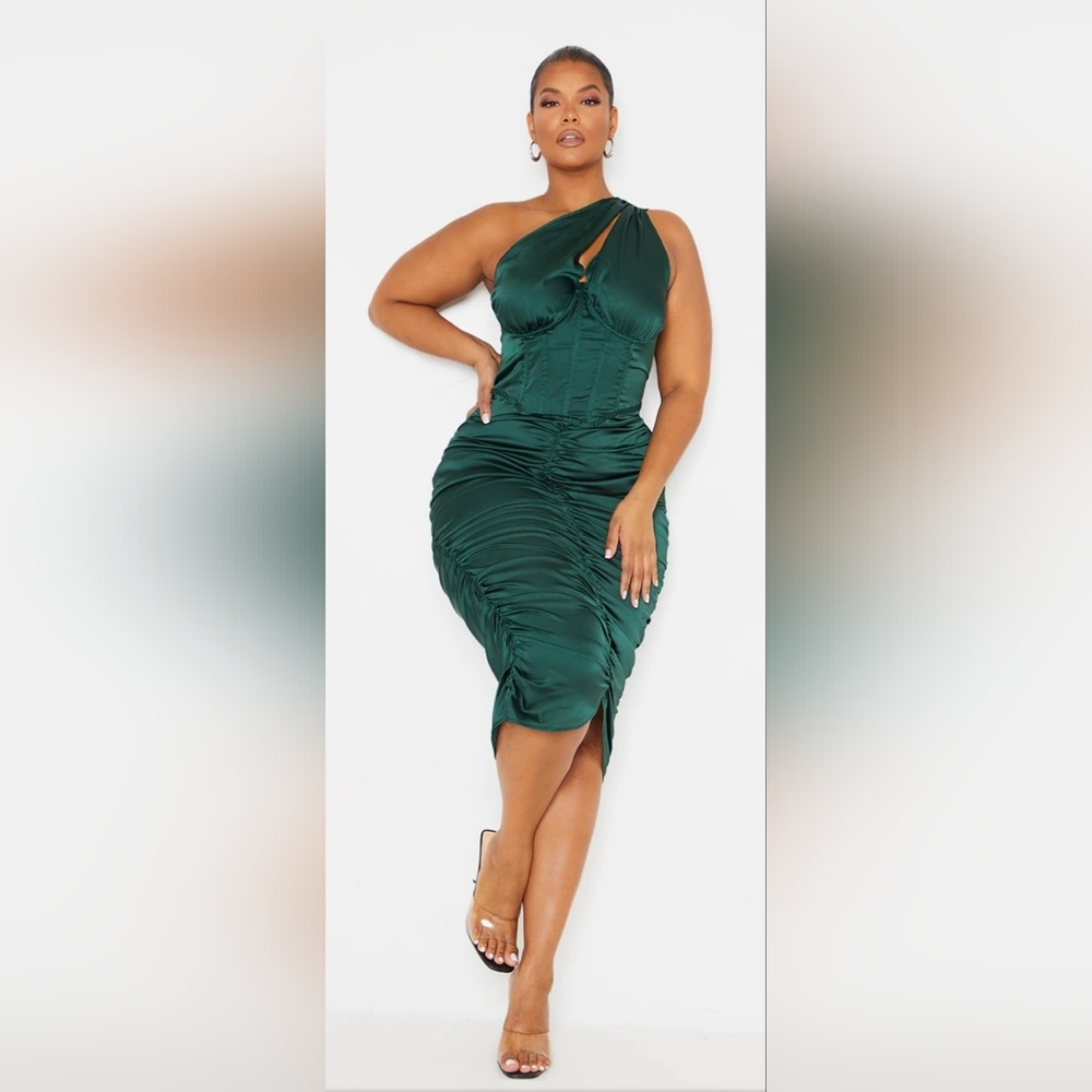 PrettyLittleThing One Shoulder Corset Rushed Satin Midi Dress - Emerald Green